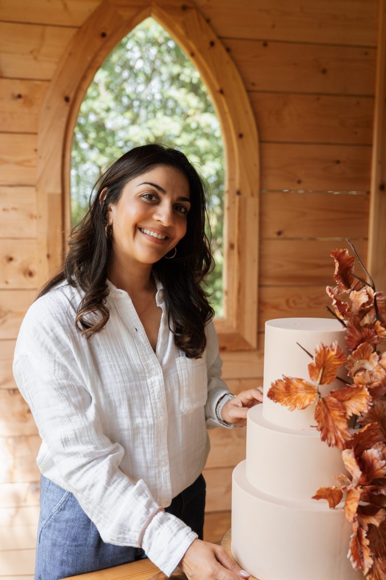 Exceptional Wedding Cakes Loughborough - East Midlands Cake Supplier Dimple chauhan presenting her sugar flower wedding cake creation