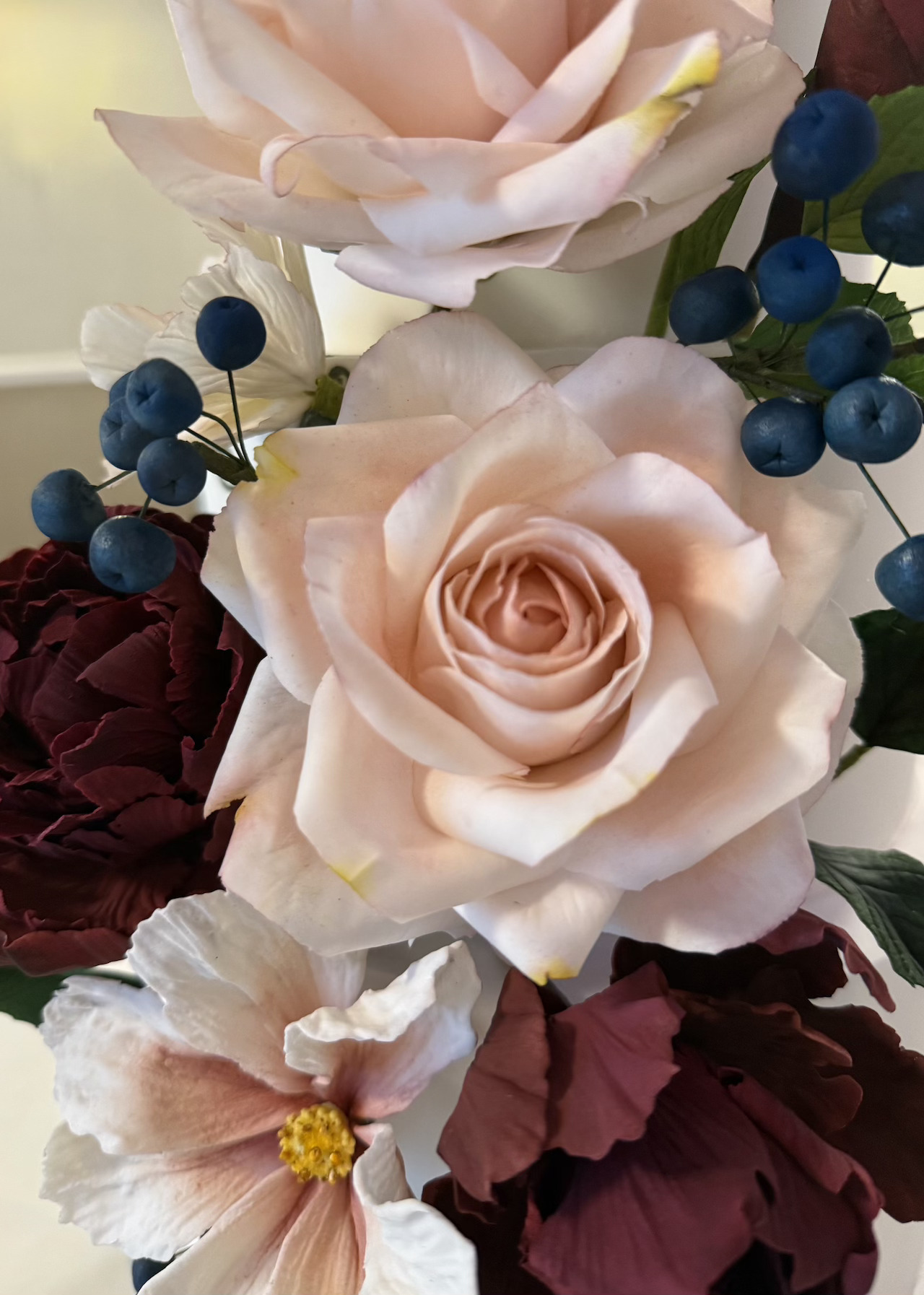 Close up image of Handmade sugar flowers by Dimple at sugar Creations by dimple.